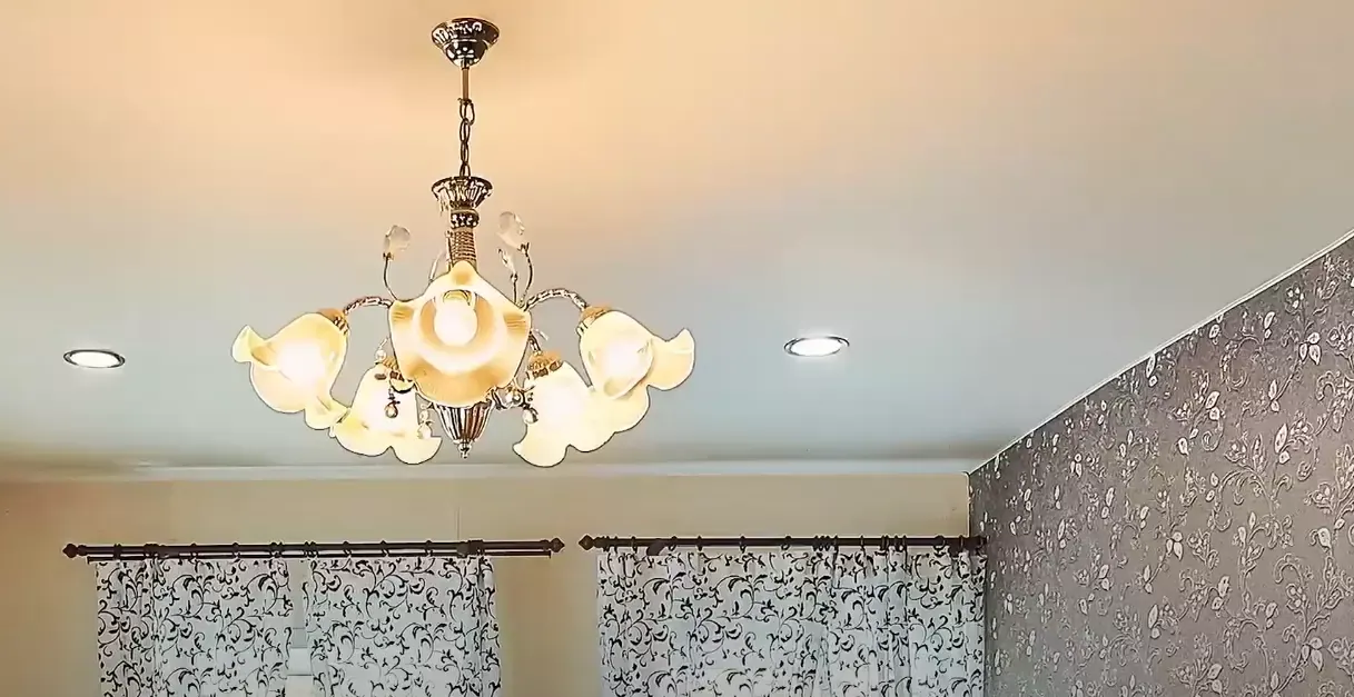 Бесшовный натяжной потолок — Тула, Арсенальная, 2а, фото 1
